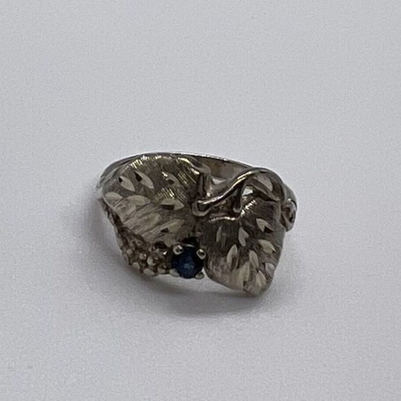 925 STERLING SILVER SAPPHIRE RING  SIZE 4.5 - Picture 5 of 9